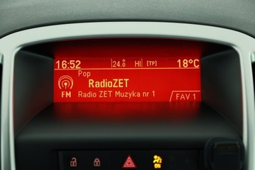 Opel Astra J Sports Tourer 2.0 CDTI ECOTEC 160KM 2011 Opel Astra 2.0 CDTI, Klima, Klimatronic, Tempomat, zdjęcie 8