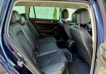 Volkswagen Passat B8 Variant 2.0 TDI SCR 240KM 2016 Volkswagen Passat Volkswagen Passat 2.0 TDI Bi-Turbo BMT 4Mot Highline DSG, zdjęcie 21
