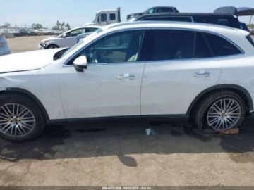 Mercedes GLC C254/X254 2024 Mercedes-Benz GLC 300 4Matic Suv 2024 2.0l 2.0 Benzyna 255KM, zdjęcie 2