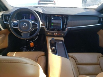 Volvo V90 II 2022 Volvo V90 Cross Country B6 Inscription 2022 2.0l 2.0 Benzyna 295KM, zdjęcie 8