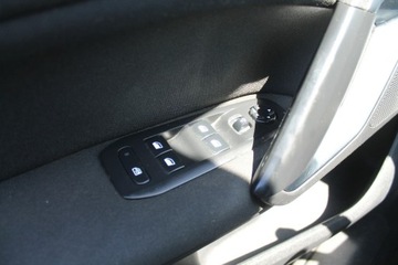 Peugeot 308 II Hatchback 5d 1.6 BlueHDi 120KM 2015 Peugeot 308 ROK 2015 POJ 1,6 120 KM, zdjęcie 19