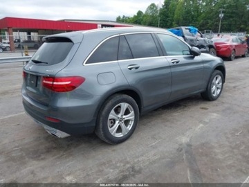 Mercedes GLC C253 2018 Mercedes-Benz GLC 300 4matic 2.0 Benzyna 241KM, zdjęcie 8