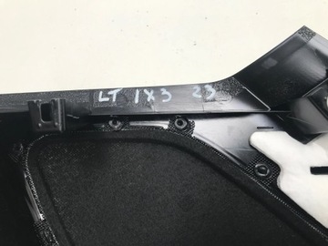 BMW IX3 G08 X3 G01 2023 OSŁONA POSZYCIE SŁUPKA TYŁ LEWY 7396429