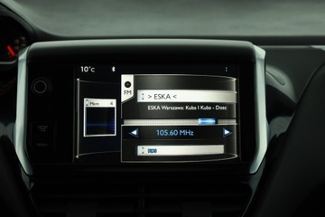 Peugeot 208 I Hatchback 3d 1.2 e-VTi 82KM 2014 Peugeot 208 1.2 PureTech, Salon Polska, zdjęcie 9