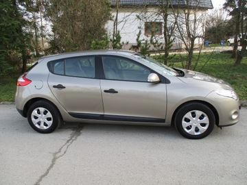 Renault Megane III Hatchback 1.5 dCi 85KM 2009 RENAULT MEGANE III 1.5 dCi sprowadzony 5 drzwi Ładny, zdjęcie 2