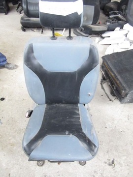 TRAFIC VIVARO II FOTEL KIEROWCY 01-14 55