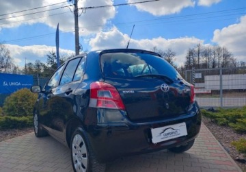 Toyota Yaris II Hatchback 5d 1.0 VVT-i 69KM 2010 Toyota Yaris ZADBANA Brak Korozji Klima Elektryka Gwarancja Benzyna, zdjęcie 12