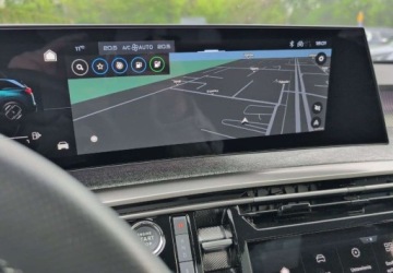 Peugeot 5008 III SUV Plug-In 1.6 Plug-In Hybrid 195KM 2025 Peugeot 5008 1.6 PHEV 195 GT SS e-DCS7 SalonPL FV23 Kredyt 0 Leasing od 101, zdjęcie 19