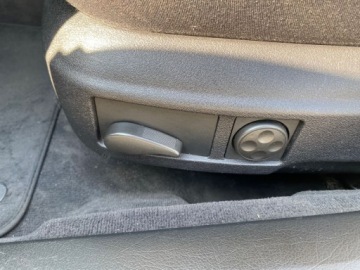 Audi A6 C5 Sedan 2.0 130KM 2003 Audi a6 AUTOMAT KLIMATYZACJA PARKTRONIC PODGRZEWANE FOTELE SERWISOWANA 2.0, zdjęcie 12