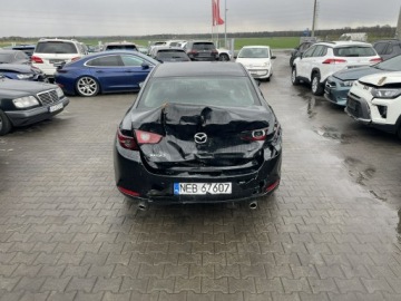 Mazda 3 IV Sedan 2.0 Skyactiv-G 122KM 2019 Mazda 3 mHEV Podgrzewanie Kamera Klimatronik BOSE, zdjęcie 2