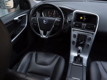 Volvo XC60 I SUV Facelifting 2.0 D3 DRIVE-E 150KM 2016 Volvo XC60 D3, Automat, Skóra, Navi, Klima, zdjęcie 6