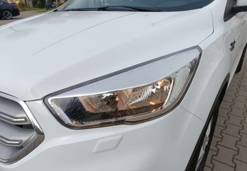 Ford Kuga II SUV Facelifting 1.5 EcoBoost 120KM 2017 Ford Kuga Przebieg 51.000 km - silnik 1,5 - 120 KM 1.5 Benzyna 120KM, zdjęcie 4