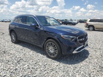 Mercedes GLC C254/X254 2024 Mercedes-Benz GLC 300 4Matic 2024 2.0l 2.0 Benzyna 255KM, zdjęcie 4