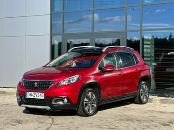 Peugeot 2008 I SUV Facelifting 1.2 PureTech 110KM 2018 Peugeot 2008 SalonPL Panorama Półskóra Navi, zdjęcie 2