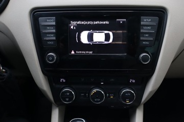 Skoda Octavia III Liftback 1.4 TSI 140KM 2015 Skoda Octavia 1.4 TSI, Salon Polska, zdjęcie 16