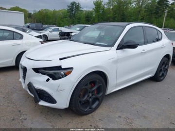 Alfa Romeo Stelvio SUV Facelifting 2.0 Turbo 280KM 2022 Alfa Romeo Stelvio Veloce Ti 2022 2.0l 2.0 Benzyna 280KM, zdjęcie 1