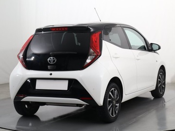 Toyota Aygo II Hatchback 3d Facelifting 1.0 VVT-i 72KM 2021 Toyota Aygo 1.0 VVT-i, Salon Polska, zdjęcie 4
