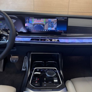 BMW Seria 7 G70 Sedan 3.0 40d 299KM 2025 BMW Seria 7 740d xdrive salon Polsk FV 23 R CARS Warszawa 3.0 Diesel 299KM, zdjęcie 9