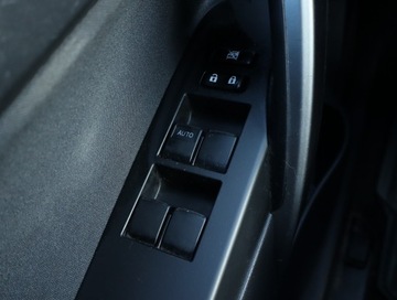 Toyota Auris II Hatchback 5d 1.8 HSD 136KM 2014 Toyota Auris Hybrid, Salon Polska, GAZ, Automat, zdjęcie 22