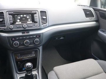 Volkswagen Sharan II Van 2.0 TDI-CR BMT 140KM 2014 VW Sharan 2.0 TDI, Salon Polska, Navi, Xenon, zdjęcie 7