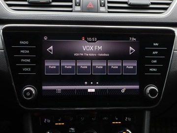 Skoda Superb III Kombi 2.0 TDI 190KM 2017 Skoda Superb 2.0 TDI, Salon Polska, 187 KM, zdjęcie 11