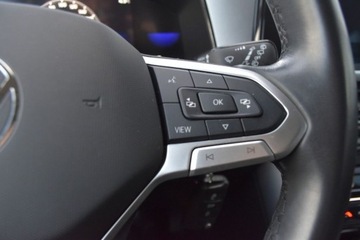 Volkswagen T-Roc I SUV Facelifting 1.5 TSI ACT 150KM 2022 Volkswagen T-Roc SalonPL 150KM TSI DSG Life 17 ZimowySiedzenia komfortoweV, zdjęcie 14