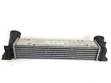 BMW 1 E87 E90 FACELIFT INTERCOOLER CHLADIČ 7524916