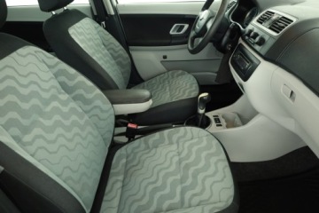 Skoda Fabia II Hatchback 1.2 i HTP 12V 70KM 2009 Skoda Fabia 1.2 12V, Salon Polska, Serwis ASO, zdjęcie 6