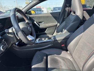 Mercedes CLA C118/X118 Coupe Facelifting 1.3 200 163KM 2024 Mercedes-Benz CLA 200 Panorama/ FV Vat/ Gwarancja/, zdjęcie 17