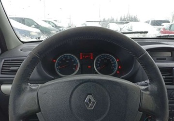 Renault Clio III Hatchback 5d 1.2 i 16V 75KM 2005 Renault Clio Renault Clio 1.1 Benzyna 75KM, zdjęcie 8