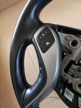 HYUNDAI I30 II РУЛЕВОЕ КОЛЕСО МНОГОФУНКЦИОНАЛЬНОЕ