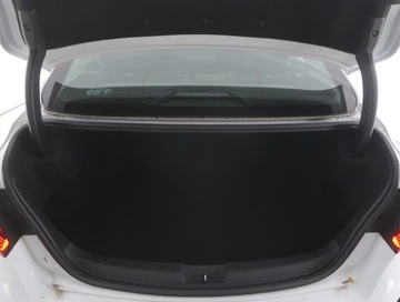 Renault Megane IV Hatchback 5d 1.3 TCe 115 FAP 115KM 2018 Renault Megane 1.3 TCe, Salon Polska, Klima, zdjęcie 13