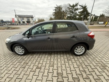 Toyota Auris I Hatchback 5d Facelifting 1.4 D-4D 90KM 2012 Toyota Auris 1.4D-4D Lift 2012r Klimatyzacja, zdjęcie 9