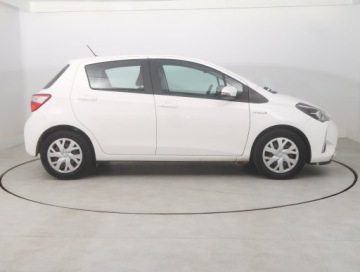 Toyota Yaris III Hatchback 5d Facelifting Hybrid 100KM 2017 Toyota Yaris 1.5 Hybrid, Salon Polska, Serwis ASO, zdjęcie 5