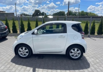 Toyota iQ 1.0 VVT-i 68KM 2009 Toyota iQ 1.0 benz ,bezwypadek,AUTOMAT ,Niski pot przebieg ,klimatyzacja s, zdjęcie 1