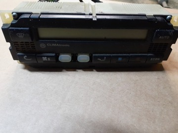 CLIMATRONIC PASAT B5 5HB00761700 1J1907044