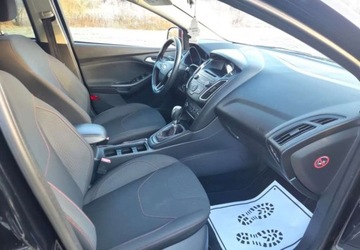 Ford Focus III Sedan Facelifting 1.0 EcoBoost 125KM 2016 Ford Focus Ford Focus 1.0 EcoBoost ST-Line Red ASS Benzyna 125KM, zdjęcie 14