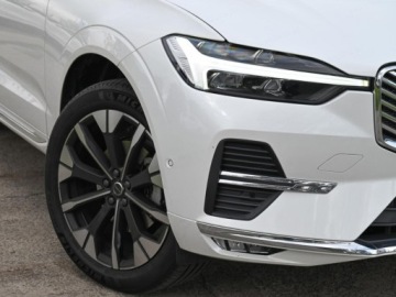 Volvo XC60 II 2026 2.0 B5 AWD Ultra Bright (250 KM) System audio Bowers &amp; Wilkins, zdjęcie 15