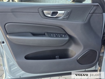 Volvo XC60 II 2023 Volvo XC 60 FV23 Plus Dark B4 B 197+14KM Aut BLIS, zdjęcie 13