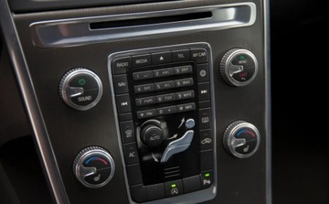 Volvo XC60 I SUV Facelifting 2.0 D3 DRIVE-E 150KM 2016 Volvo XC 60 2016R Stan bardzo dobry , wymieniony rozrzad , pelna dokumenta, zdjęcie 4