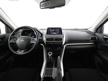 Mitsubishi Eclipse Cross SUV 1.5 T 163KM 2018 Mitsubishi Eclipse Cross kamera grzane fotele hak, zdjęcie 14