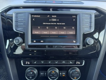 Volkswagen Passat B8 Variant 2.0 TDI BlueMotion SCR 190KM 2016 Volkswagen Passat Variant 2.0 TDI 190KM 2016 DSG7, zdjęcie 17