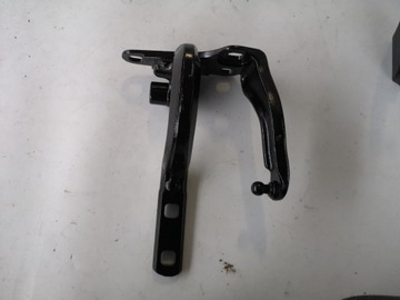 TESLA X — ПЕТЛИ ЗАДНЕЙ ДВЕРИ ЛЕВАЯ и ПРАВАЯ