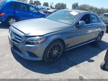 Mercedes Klasa C W205 2019 Mercedes-Benz Klasa C 300 2019 2.0l 2.0 Benzyna 255KM, zdjęcie 4