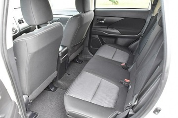 Mitsubishi Outlander III 2016 Mitsubishi Outlander 2,0B 150Km Navi Led Kamera Gw, zdjęcie 11