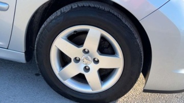 Peugeot 207 Hatchback 5d 1.4 75KM 2010 Peugeot 207 Raty 1.4 8V benz 75KM Starsza jednostka bez awaryjna KLIMA GW, zdjęcie 14