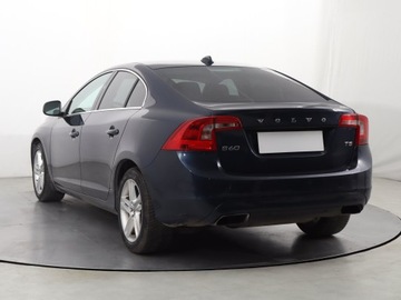 Volvo S60 II Sedan Facelifting 2.0 T5 DRIVE-E 245KM 2015 Volvo S60 T5, Automat, Skóra, Klima, Klimatronic, zdjęcie 3
