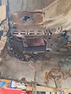 Wzmocnienie mocowanie wahacza wleczonego koszyk BMW E36 drift SWAGIER