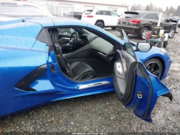 Chevrolet Corvette C7 2020 Chevrolet Corvette kabriolet Stingray 2LT 2020 6.2 Benzyna 495KM, zdjęcie 10