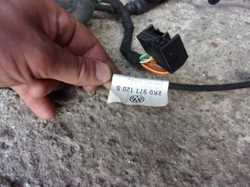 INSTALACE SVAZEK DVEŘE LEVÝ PŘEDNÍ VW CADDY III 2K 03-10 2K0971120S EU